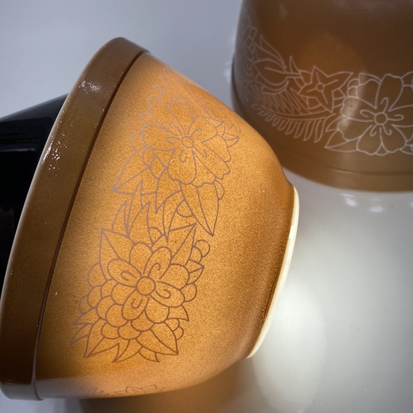 Pyrex 402 and 401 Woodland Brown, 750 ml & 1.5 LT, Mixing Bowls Vintage - Picture 3 of 9